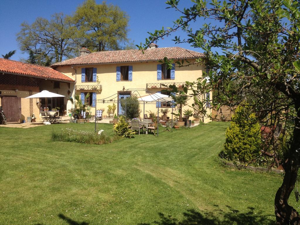 Bed and Breakfast Domaine Le Chec Saint-Ost Esterno foto