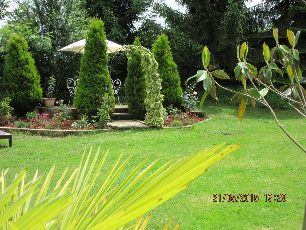 Bed and Breakfast Domaine Le Chec Saint-Ost Esterno foto