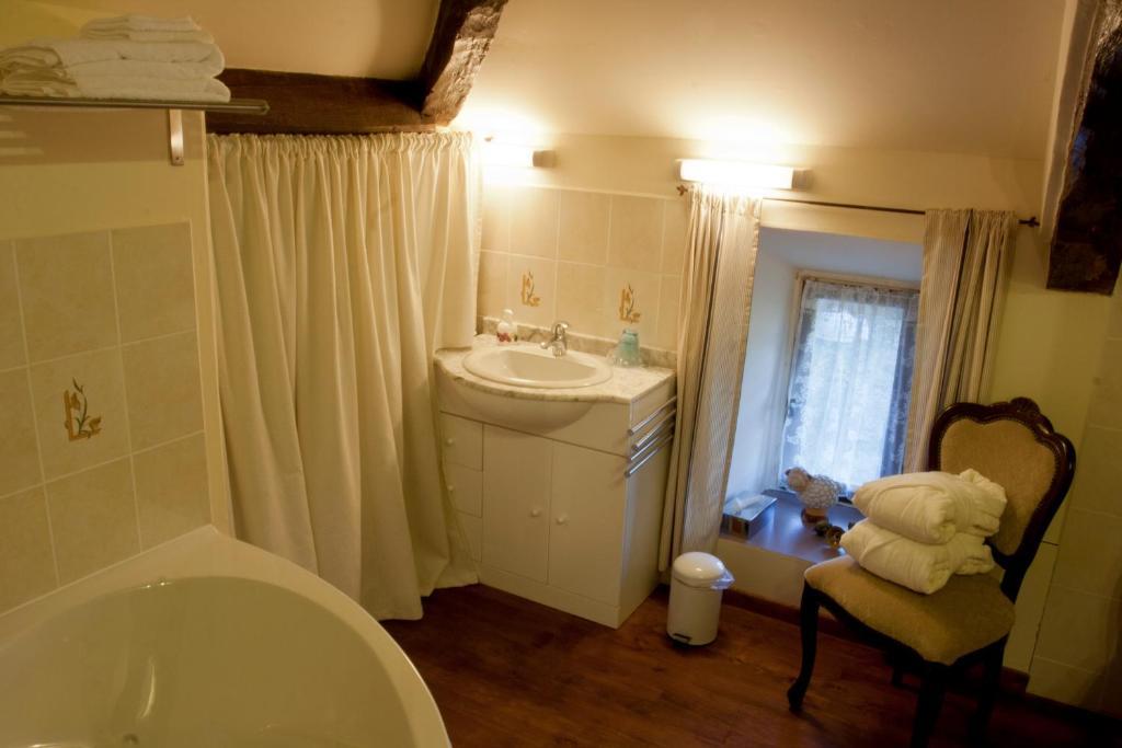 Bed and Breakfast Domaine Le Chec Saint-Ost Esterno foto